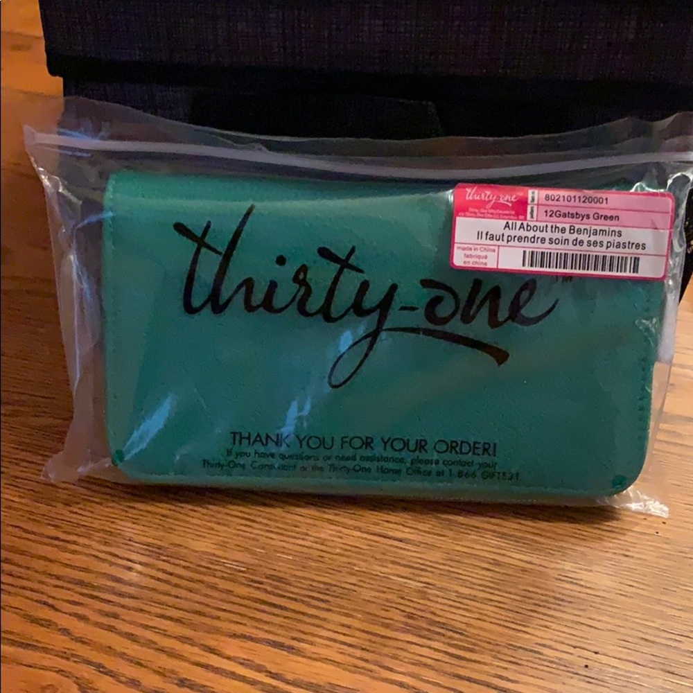 All About the Benjamins wallet from Thirty-one